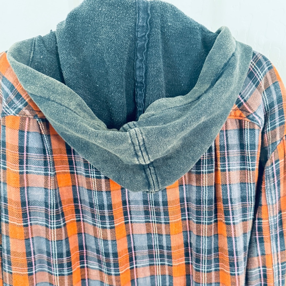 We the Free Calico Basin Plaid Flannel Hooded size  S - Picture 9 of 13